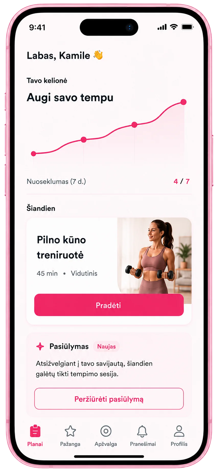 Kjut programėlės mobilus ekranas su treniruotėmis ir pažanga